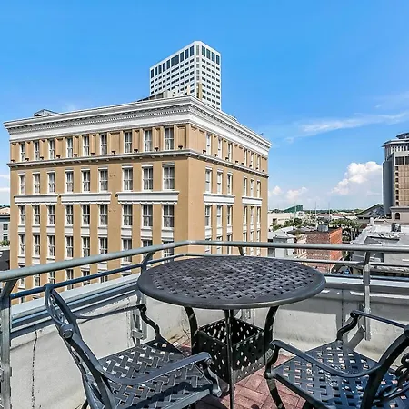 Beautiful Condos Steps From French Quarter & Bourbon St. New Orleans Exterior photo