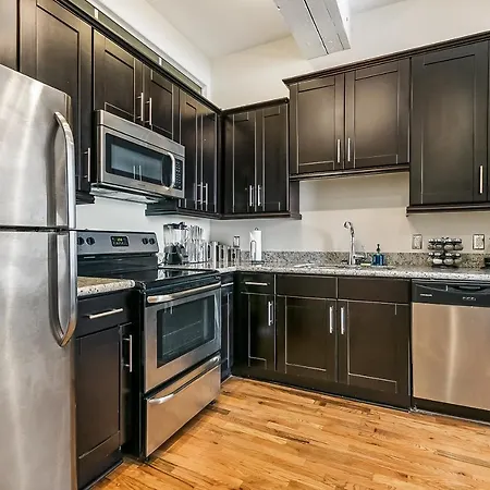 Beautiful Condos Steps From French Quarter & Bourbon St. New Orleans Exterior photo