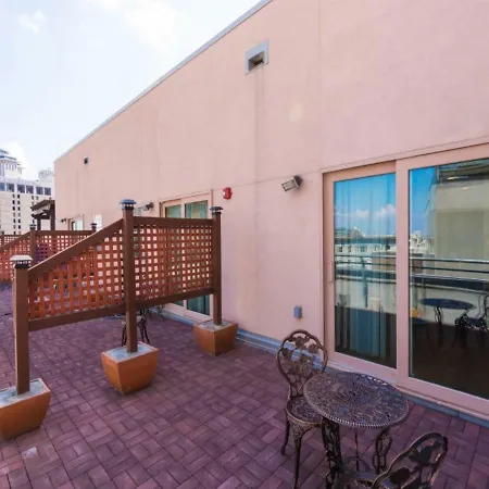 Beautiful Condos Steps From French Quarter & Bourbon St. New Orleans Exterior photo