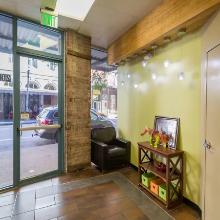 Beautiful Condos Steps From French Quarter & Bourbon St. New Orleans Exterior photo